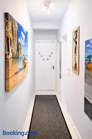 Apartamento Climatizado e Charmoso com Cantinho do Café e Piscina em Condomínio - Image 4