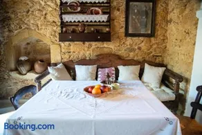 Garofano Traditional House - Image 2