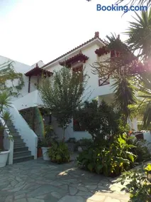 Katikies Stamatias Studios & Maisonettes - Image 2