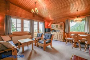 Chalet Lieke Apartment - Image 2