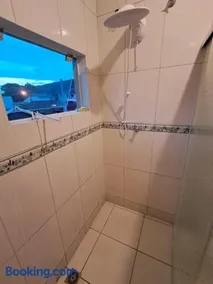Two-story house 250 meters from Ubatuba beach - Image 3