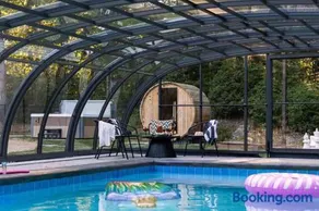 Spacious 6 Bedroom Home with a Heated Salt Water Pool, Theater & Game Room - Image 2