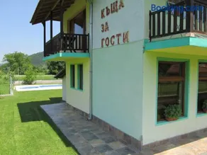 Pri Orehite Guesthouse - Image 1