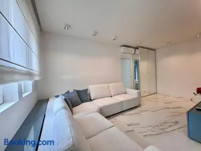Forte Chic a luxury collection city center apartment - Image 2
