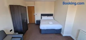 SELF CHECK-IN PENTHOUSE APARTMENT in HALIFAX CENTRE - Image 3