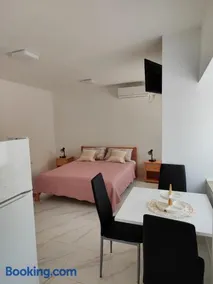 Studio Apartment Klarić - Image 1