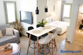 Apademia Skyros Luxury Residences - Image 1
