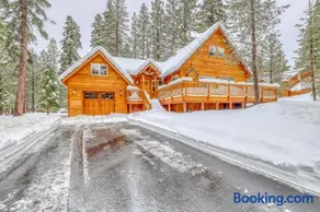 Snowpeak Chalet in Tahoe Donner - Image 1
