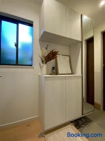 一軒家貸切尾道観光 JR松永駅徒歩1分MAX6人 Cozy Entire House Great for Onomichi Sightseeing! 1-Min Walk from JR Matsunaga Station, Free Parking, Sleeps up to 6 Guests - Image 3