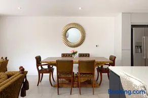 Luxurious holiday home-London-Heathrow-Wembley-Oxford - Image 5