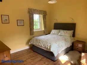 Shepherd's Nook, Magheramore Courtyard - Image 2