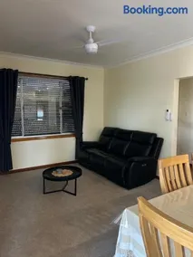 Black Rock Cottage - Gateway to The Great Ocean Road - Image 2