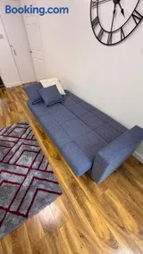 Erskine - House - Sleeps 4 - Parking - River Side - Image 2