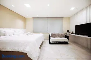 M N Flats Apartamento Dentro Do Hotel Av Ibirapuera 2534 - Image 3