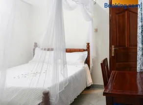 KRISLA LAKE BREEZE Hotel - Image 3