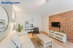 Fully-equipped apartment near the center of Lille - Image 2