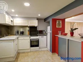 Gîte confortable avec jardin et terrasse privée - Image 4