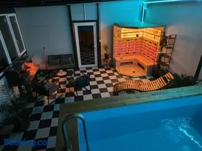 White Party House - Image 1