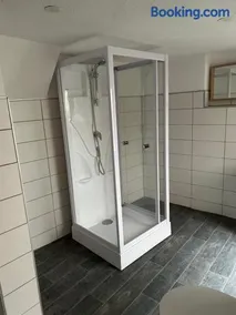 Ferienhaus Ferienwohnung in Bahnhofsnähe nach Warnemünde Ostsee - Image 2