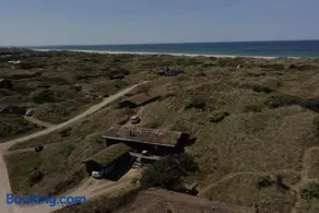 Veludstyret sommerhus i unik natur 350 m fra lækker badestrand - helårsbolig - Image 1