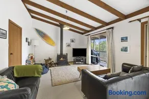 Ideal Holiday Home - Image 2