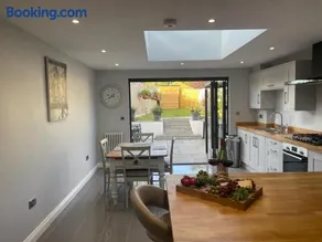 17 Eastgate - Image 2