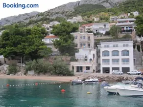 Apartment by the sea - Image 3