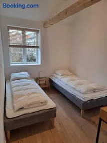 Hyggeligt lille byhus lige mellem havnen og bytorv - Image 4