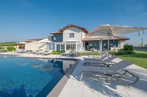 Villa Sarmassa - Image 2