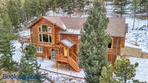 EPIC VIEWS! Luxury Cabin - HotTub, BBQ - Close to SKI, Trails, Red Rocks - Image 1
