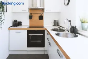 Apartment 39 - Image 4