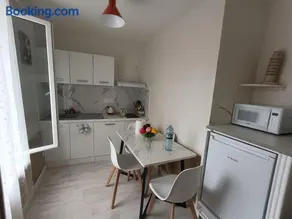 LuxuryT2 - Image 1