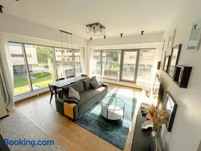 New Exclusive 2BD apartment by the sea - Image 3