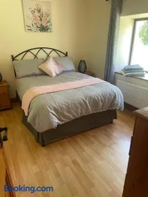 Castlegregory-Seaside 2 Bedroomed Cottage - Image 5