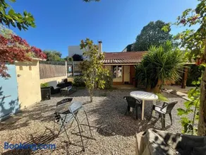 Velezia Guesthouse - Image 4