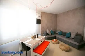 Gala House - Image 1
