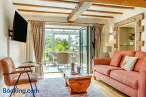 3 Bed in Bakewell oc-96293 - Image 3