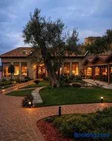 Hotel Protino - Image 1