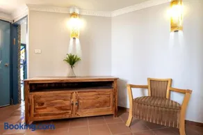 Rebeca's Golan Getaway - Image 1