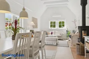 Renovated Summer House In Vejby Tisvilde - Image 1