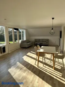 Charming villa for rent - Image 2