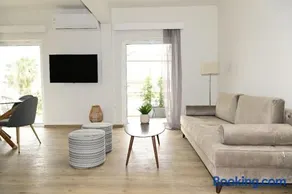 Sea View Stylish Penthouse in Varkiza - Image 3