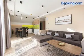 PontJó Apartman Miskolc - Image 1