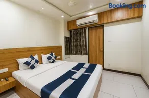 Hotel Dwarawati - Image 2