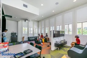 Solara Villa I 1 Minute Walk from Amenities - Image 5