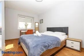 NP City Center Apartment with River View - Image 3