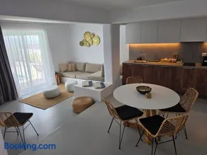 Aura Sun Villa - Image 3