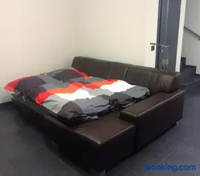 Moderne 3 Zimmer Wohnung mit separatem Eingang - Image 2