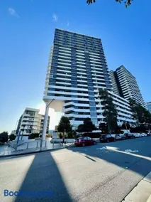 Stunning view 2bed 2bath Condo (Parking, WiFi) - Image 1