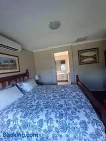Park Views Guest Room - Image 1